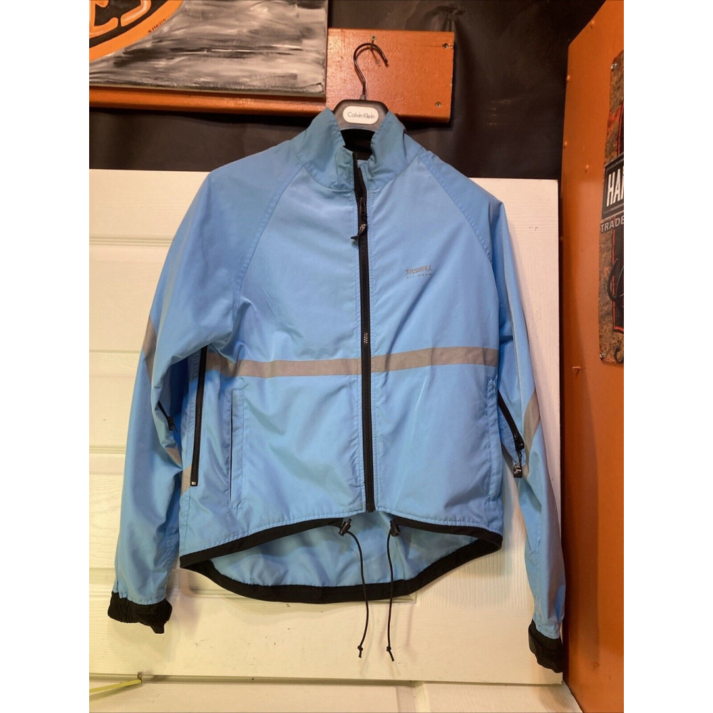 Women’s Running Room fit wear blue jacket size S small
